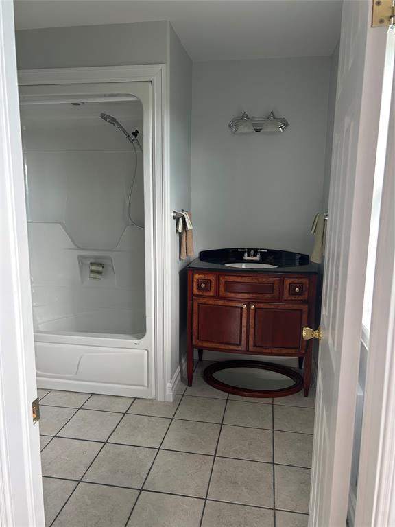 24 COLEY'S POINT SOUTH ROAD, BAY ROBERTS, Newfoundland, Canada A0A 1X0, ,2 BathroomsBathrooms,Residential,For Sale,COLEY'S POINT SOUTH ROAD,5993