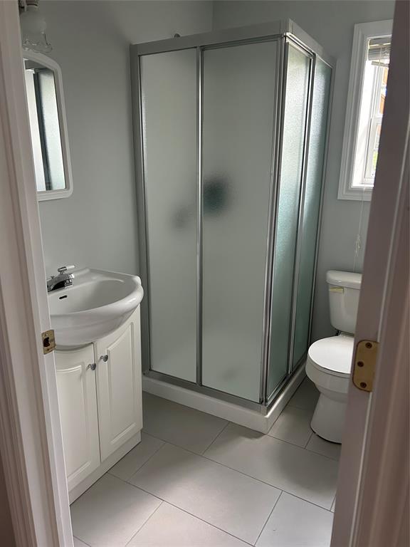 24 COLEY'S POINT SOUTH ROAD, BAY ROBERTS, Newfoundland, Canada A0A 1X0, ,2 BathroomsBathrooms,Residential,For Sale,COLEY'S POINT SOUTH ROAD,5993