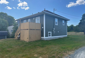 24 COLEY'S POINT SOUTH ROAD, BAY ROBERTS, Newfoundland, Canada A0A 1X0, ,2 BathroomsBathrooms,Residential,For Sale,COLEY'S POINT SOUTH ROAD,5993