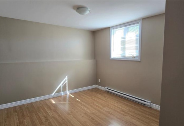 9 DUNTON STREET, GRAND BANK, Newfoundland, Canada A0E 1W0, ,1 BathroomBathrooms,Residential,For Sale,DUNTON STREET,5995