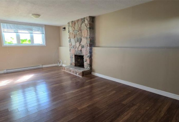 9 DUNTON STREET, GRAND BANK, Newfoundland, Canada A0E 1W0, ,1 BathroomBathrooms,Residential,For Sale,DUNTON STREET,5995