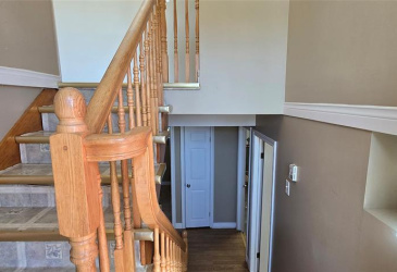 9 DUNTON STREET, GRAND BANK, Newfoundland, Canada A0E 1W0, ,1 BathroomBathrooms,Residential,For Sale,DUNTON STREET,5995