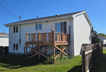 9 DUNTON STREET, GRAND BANK, Newfoundland, Canada A0E 1W0, ,1 BathroomBathrooms,Residential,For Sale,DUNTON STREET,5995