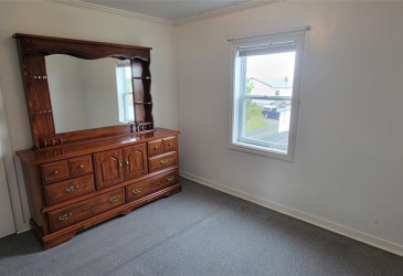50 ELIZABETH AVENUE, GRAND BANK, Newfoundland, Canada A0E 1W0, ,1 BathroomBathrooms,Residential,For Sale,ELIZABETH AVENUE,6001
