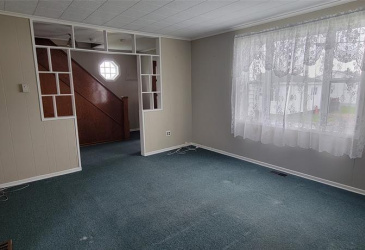 50 ELIZABETH AVENUE, GRAND BANK, Newfoundland, Canada A0E 1W0, ,1 BathroomBathrooms,Residential,For Sale,ELIZABETH AVENUE,6001