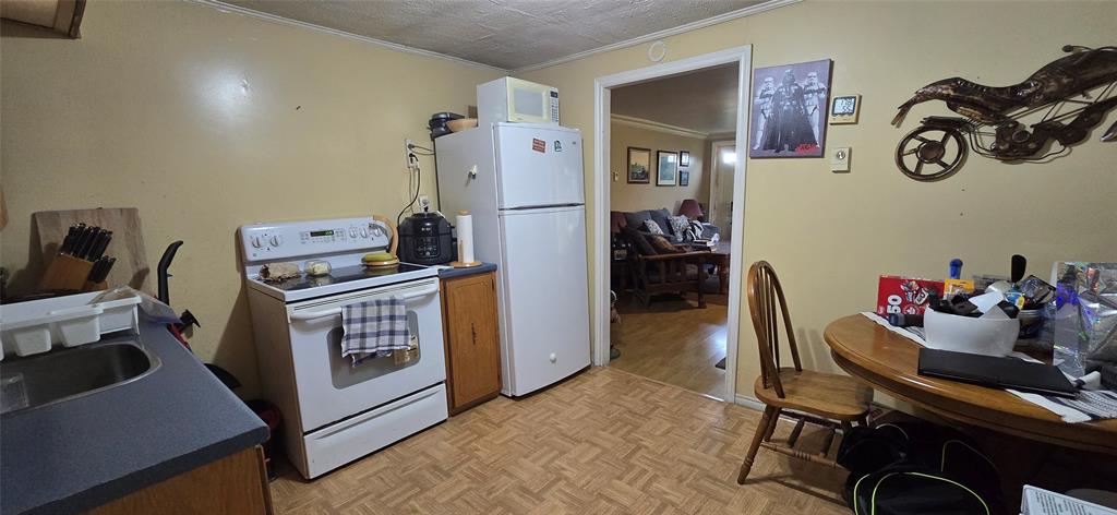 93 BRANCH ROAD, WINTERLAND, Newfoundland, Canada A0E 2Y0, ,1 BathroomBathrooms,Residential,Sold,BRANCH ROAD,6018