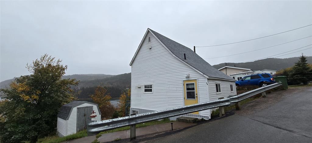 38 SOUTHSIDE ROAD, PORT AU BRAS, Newfoundland, Canada A0E 1E0, ,1 BathroomBathrooms,Residential,For Sale,SOUTHSIDE ROAD,6022