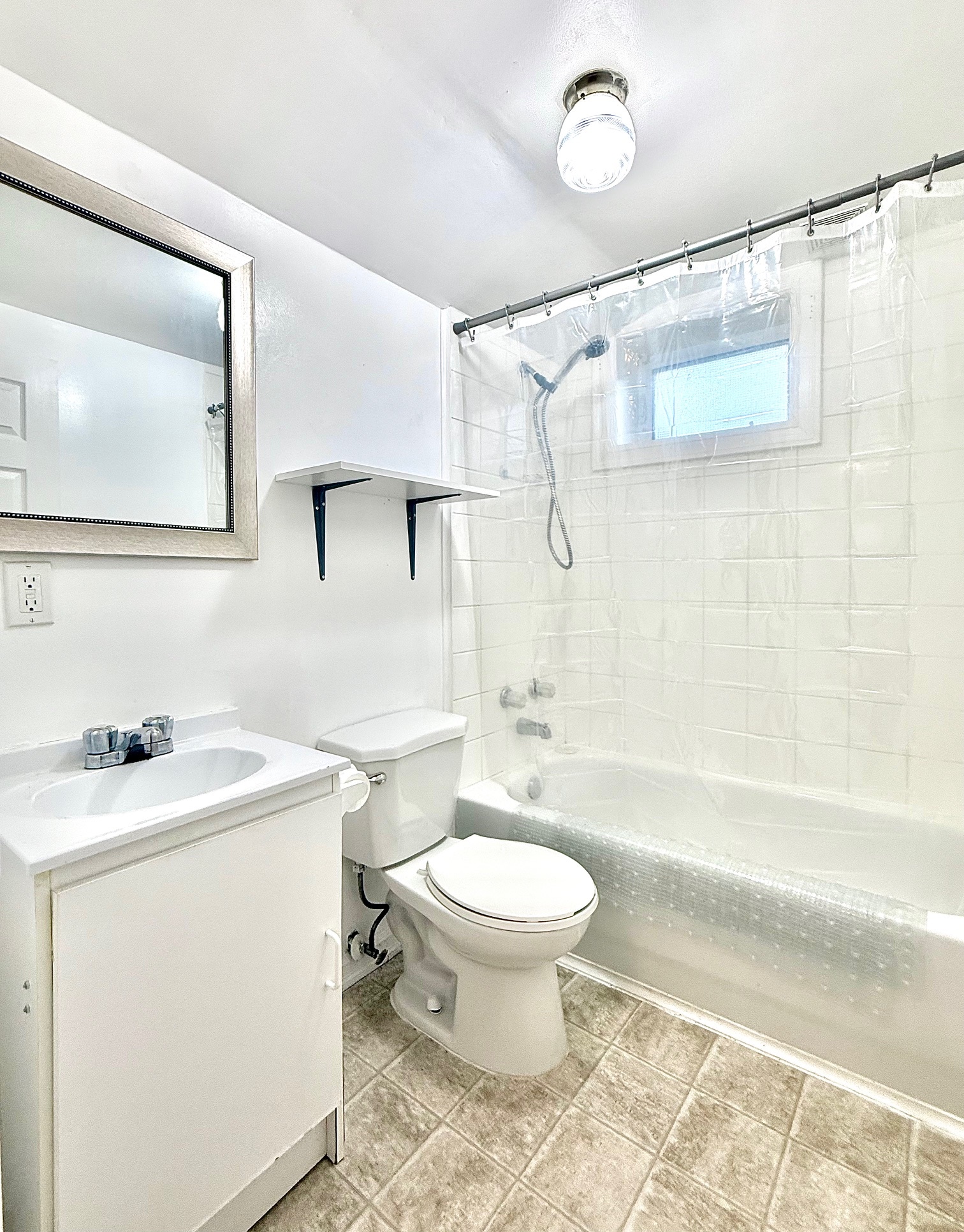 2 MEADE VIEW ROAD, CLARENVILLE, Newfoundland, Canada A5A 4M4, ,2 BathroomsBathrooms,Residential,For Sale,MEADE VIEW ROAD,6024