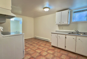 2 MEADE VIEW ROAD, CLARENVILLE, Newfoundland, Canada A5A 4M4, ,2 BathroomsBathrooms,Residential,For Sale,MEADE VIEW ROAD,6024