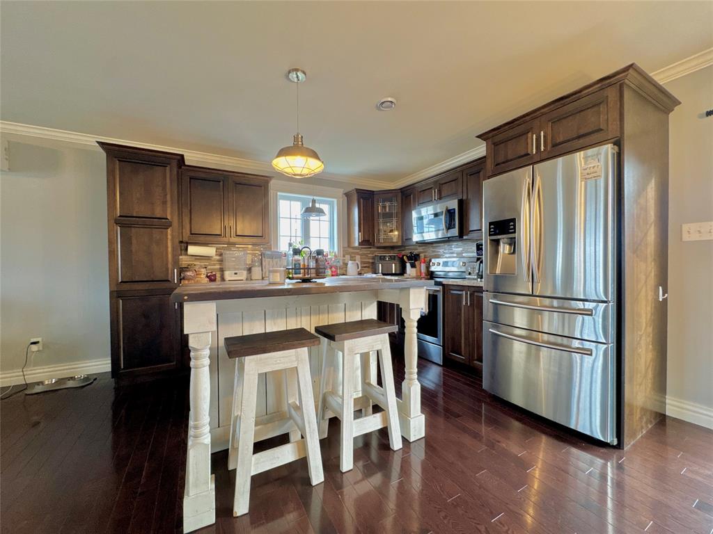 27 DOMINIC DRIVE, CONCEPTION BAY SOUTH, Newfoundland, Canada A1X 0J8, ,3 BathroomsBathrooms,Residential,Sale Pending,DOMINIC DRIVE,6026