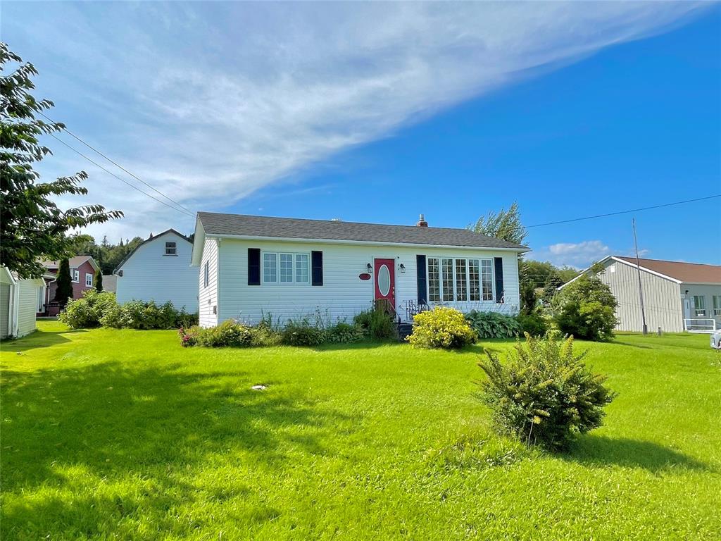 106 MAIN STREET, CHARLOTTETOWN, Newfoundland, Canada A0C 1L0, ,1 BathroomBathrooms,Residential,For Sale,MAIN STREET,6028