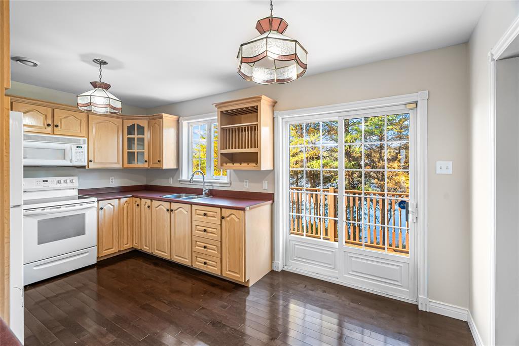 12 LEO POWER'S ROAD, LITTLE BAY, Newfoundland, Canada A0E 2H0, ,2 BathroomsBathrooms,Residential,Sold,LEO POWER'S ROAD,6029