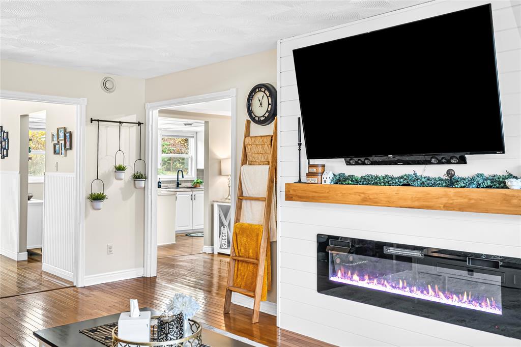 274 MARINE DRIVE, MARYSTOWN, Newfoundland, Canada A0E 2M0, ,2 BathroomsBathrooms,Residential,For Sale,MARINE DRIVE,6031