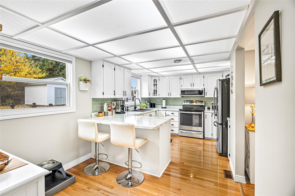 274 MARINE DRIVE, MARYSTOWN, Newfoundland, Canada A0E 2M0, ,2 BathroomsBathrooms,Residential,For Sale,MARINE DRIVE,6031