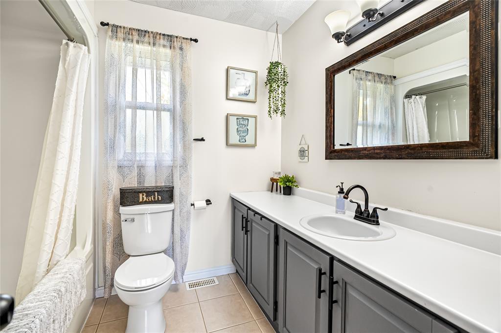 274 MARINE DRIVE, MARYSTOWN, Newfoundland, Canada A0E 2M0, ,2 BathroomsBathrooms,Residential,For Sale,MARINE DRIVE,6031