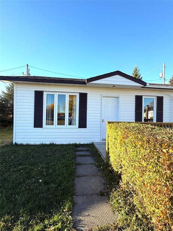 62 OCEANVIEW CRESCENT, BROOKLYN, Newfoundland, Canada A0C 1V0, ,7 BathroomsBathrooms,Commercial,Sale Pending,OCEANVIEW CRESCENT,6032