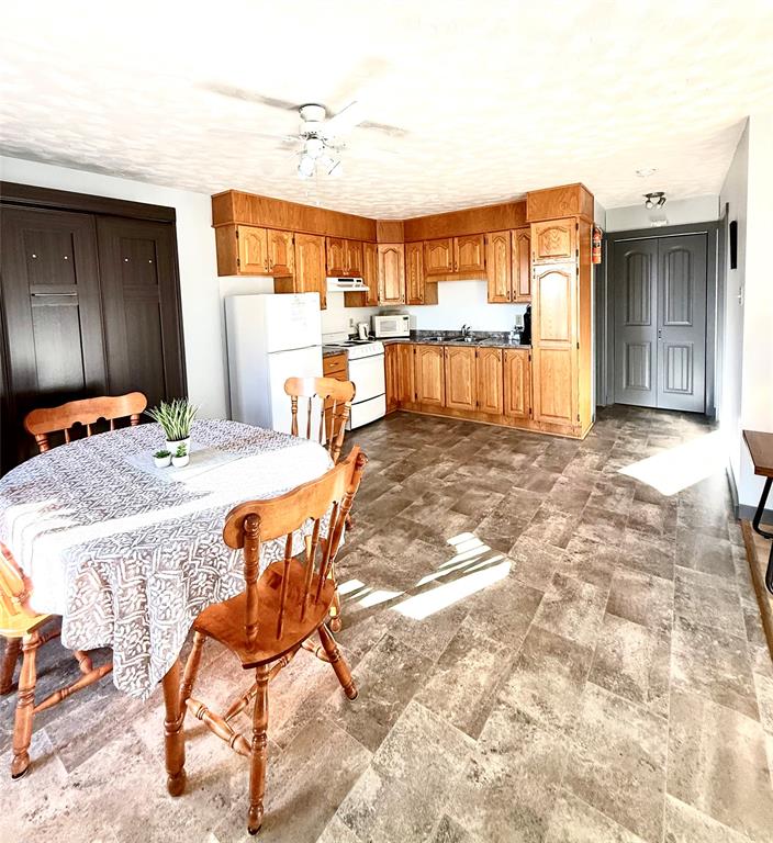 62 OCEANVIEW CRESCENT, BROOKLYN, Newfoundland, Canada A0C 1V0, ,7 BathroomsBathrooms,Commercial,Sale Pending,OCEANVIEW CRESCENT,6032