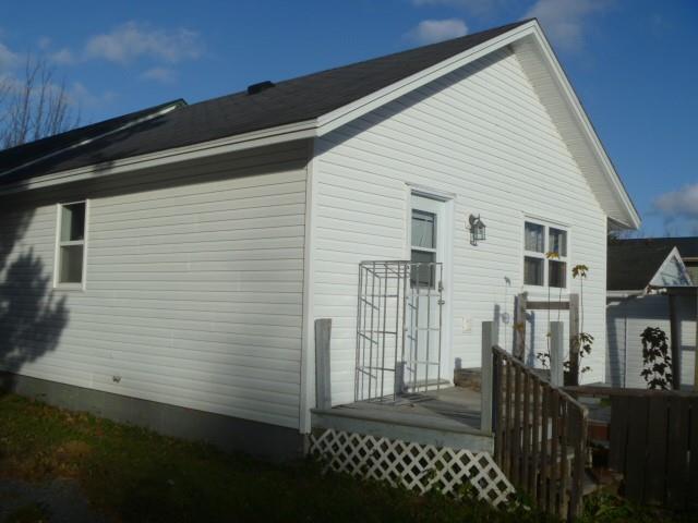 25 PENNYS HILL, VICTORIA, Newfoundland, Canada A0A 4G0, ,2 BathroomsBathrooms,Residential,Sale Pending,PENNYS HILL,6039