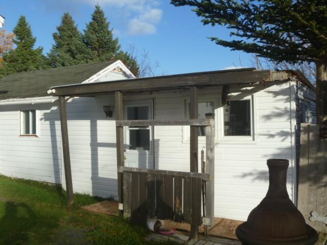 25 PENNYS HILL, VICTORIA, Newfoundland, Canada A0A 4G0, ,2 BathroomsBathrooms,Residential,Sale Pending,PENNYS HILL,6039