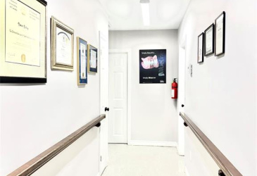 322 MEMORIAL DRIVE, CLARENVILLE, Newfoundland, Canada A5A 1P3, ,0,Commercial,For Sale,MEMORIAL DRIVE,6041