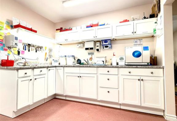 322 MEMORIAL DRIVE, CLARENVILLE, Newfoundland, Canada A5A 1P3, ,0,Commercial,For Sale,MEMORIAL DRIVE,6041