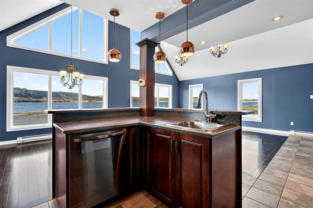 2 BAY SHORE ESTATES, BAY ROBERTS, Newfoundland, Canada A0A 1G0, ,1 BathroomBathrooms,Residential,Sold,BAY SHORE ESTATES,6043