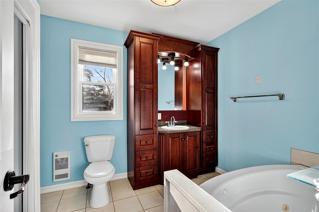 2 BAY SHORE ESTATES, BAY ROBERTS, Newfoundland, Canada A0A 1G0, ,1 BathroomBathrooms,Residential,Sold,BAY SHORE ESTATES,6043