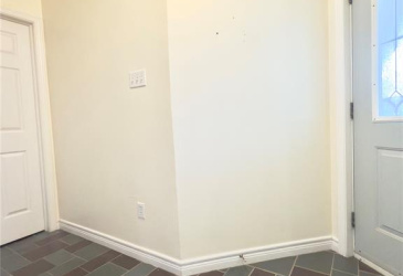 21 VIKING STREET, CLARENVILLE, Newfoundland, Canada A5A 2A7, ,1 BathroomBathrooms,Residential,Sold,VIKING STREET,6045