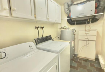 21 VIKING STREET, CLARENVILLE, Newfoundland, Canada A5A 2A7, ,1 BathroomBathrooms,Residential,Sold,VIKING STREET,6045