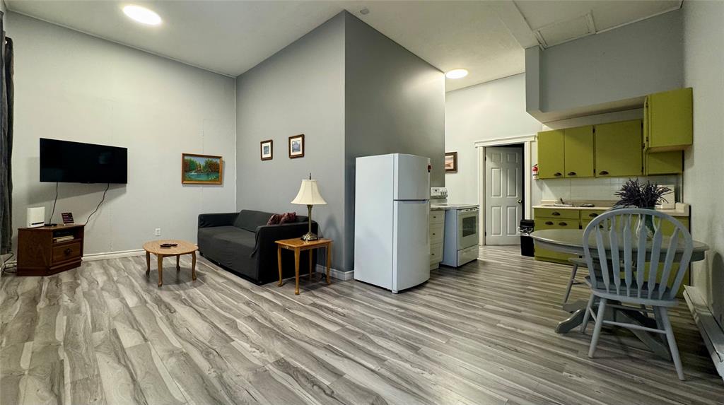 201-211 MAIN STREET, COME BY CHANCE, Newfoundland, Canada A0B 1N0, ,2 BathroomsBathrooms,Residential,For Sale,MAIN STREET,6047