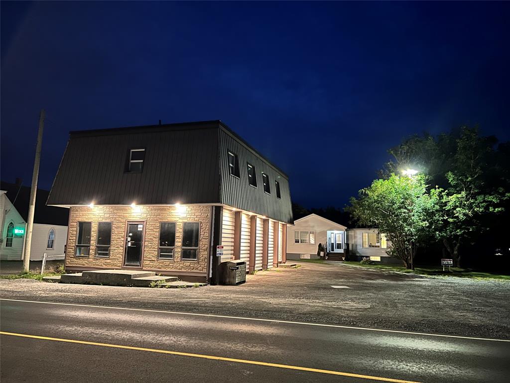 109 CONCEPTION BAY HIGHWAY, CLARKE'S BEACH, Newfoundland, Canada A0A 1W0, ,1 BathroomBathrooms,Mixed,For Sale,CONCEPTION BAY HIGHWAY,6048