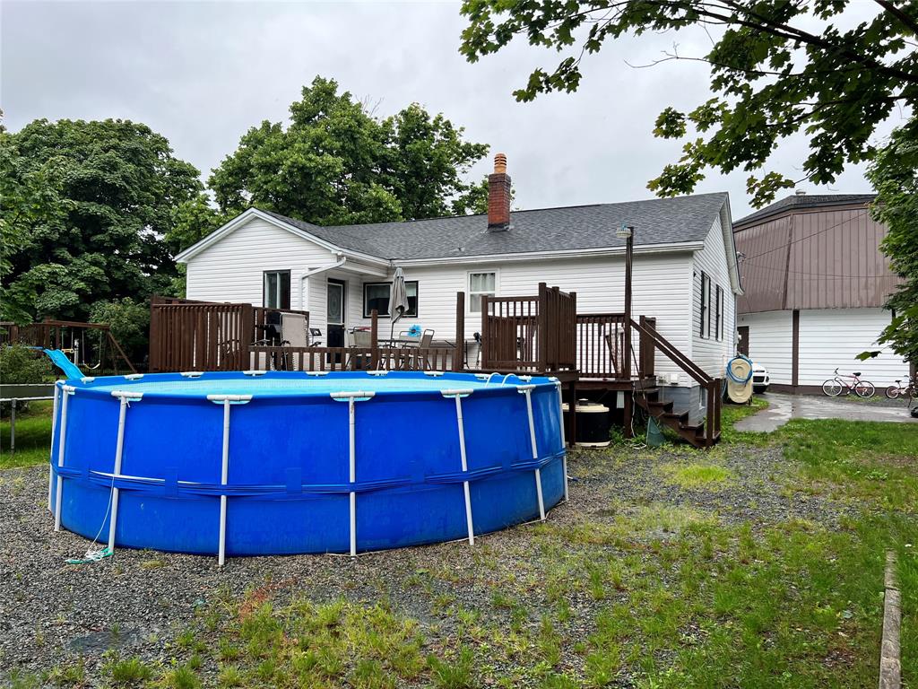 109 CONCEPTION BAY HIGHWAY, CLARKE'S BEACH, Newfoundland, Canada A0A 1W0, ,1 BathroomBathrooms,Mixed,For Sale,CONCEPTION BAY HIGHWAY,6048