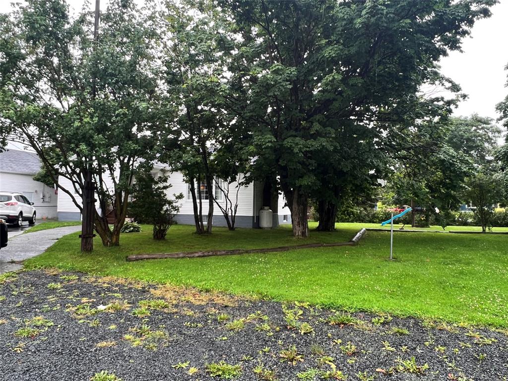 109 CONCEPTION BAY HIGHWAY, CLARKE'S BEACH, Newfoundland, Canada A0A 1W0, ,1 BathroomBathrooms,Mixed,For Sale,CONCEPTION BAY HIGHWAY,6048