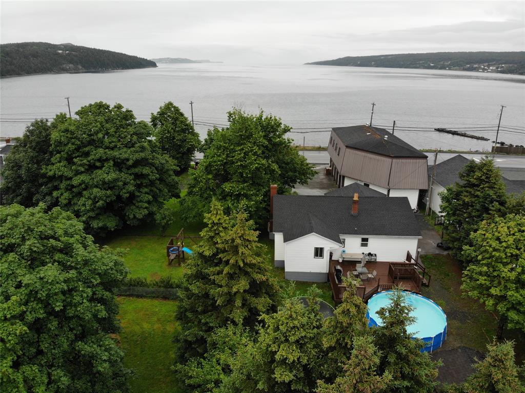 109 CONCEPTION BAY HIGHWAY, CLARKE'S BEACH, Newfoundland, Canada A0A 1W0, ,1 BathroomBathrooms,Mixed,For Sale,CONCEPTION BAY HIGHWAY,6048