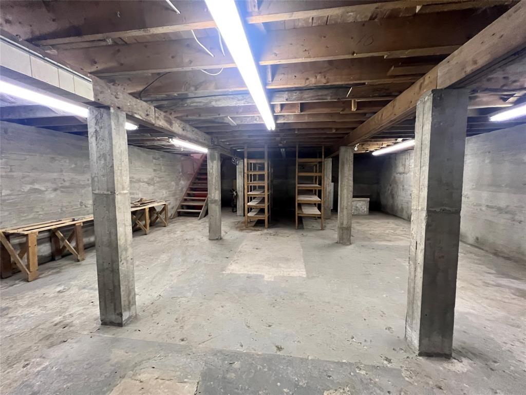 109 CONCEPTION BAY HIGHWAY, CLARKE'S BEACH, Newfoundland, Canada A0A 1W0, ,1 BathroomBathrooms,Mixed,For Sale,CONCEPTION BAY HIGHWAY,6048