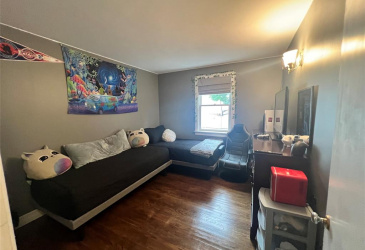 109 CONCEPTION BAY HIGHWAY, CLARKE'S BEACH, Newfoundland, Canada A0A 1W0, ,1 BathroomBathrooms,Mixed,For Sale,CONCEPTION BAY HIGHWAY,6048