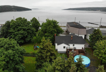109 CONCEPTION BAY HIGHWAY, CLARKE'S BEACH, Newfoundland, Canada A0A 1W0, ,1 BathroomBathrooms,Mixed,For Sale,CONCEPTION BAY HIGHWAY,6048