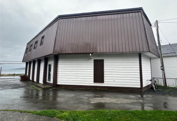 109 CONCEPTION BAY HIGHWAY, CLARKE'S BEACH, Newfoundland, Canada A0A 1W0, ,1 BathroomBathrooms,Mixed,For Sale,CONCEPTION BAY HIGHWAY,6048