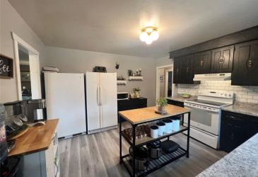 109 CONCEPTION BAY HIGHWAY, CLARKE'S BEACH, Newfoundland, Canada A0A 1W0, ,1 BathroomBathrooms,Mixed,For Sale,CONCEPTION BAY HIGHWAY,6048