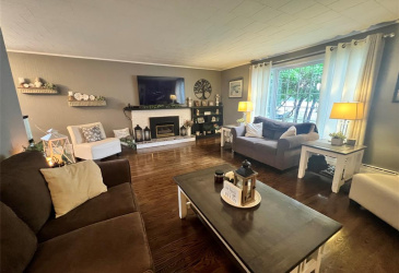 109 CONCEPTION BAY HIGHWAY, CLARKE'S BEACH, Newfoundland, Canada A0A 1W0, ,1 BathroomBathrooms,Mixed,For Sale,CONCEPTION BAY HIGHWAY,6048