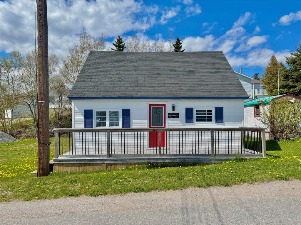 17 BRYAN HOLE ROAD, CHARLOTTETOWN, Newfoundland, Canada A0C 1L0, ,2 BathroomsBathrooms,Residential,Sale Pending,BRYAN HOLE ROAD,6053