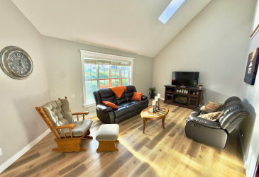 2 WHITE ROSE PLACE, CLARENVILLE, Newfoundland, Canada A5A 2B4, ,2 BathroomsBathrooms,Residential,Sale Pending,WHITE ROSE PLACE,6054