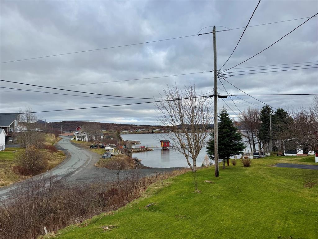 5 LUTHER'S LANE, SUNNYSIDE, Newfoundland, Canada A0B 3J0, ,1 BathroomBathrooms,Residential,Sale Pending,LUTHER'S LANE,6055