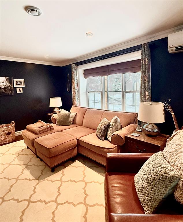 46 SUNSET DRIVE, CLARENVILLE, Newfoundland, Canada A5A 0A4, ,3 BathroomsBathrooms,Residential,Sale Pending,SUNSET DRIVE,6070