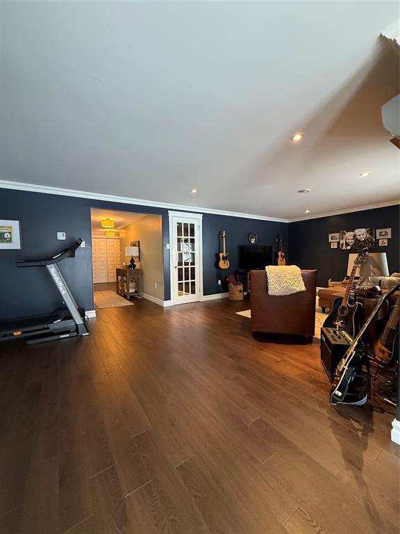 46 SUNSET DRIVE, CLARENVILLE, Newfoundland, Canada A5A 0A4, ,3 BathroomsBathrooms,Residential,Sale Pending,SUNSET DRIVE,6070