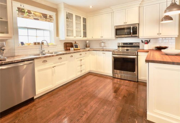 46 SUNSET DRIVE, CLARENVILLE, Newfoundland, Canada A5A 0A4, ,3 BathroomsBathrooms,Residential,Sale Pending,SUNSET DRIVE,6070