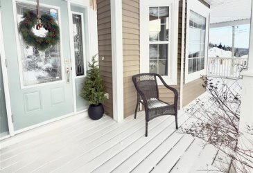 46 SUNSET DRIVE, CLARENVILLE, Newfoundland, Canada A5A 0A4, ,3 BathroomsBathrooms,Residential,Sale Pending,SUNSET DRIVE,6070