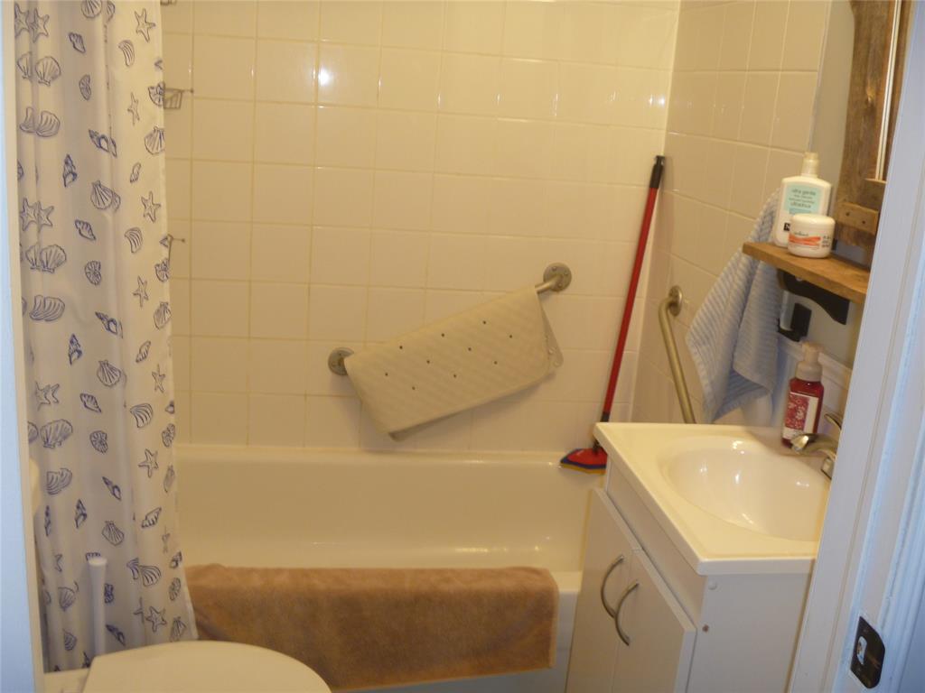 20 DOWNING STREET, HARBOUR GRACE, Newfoundland, Canada A0A 2M0, ,1 BathroomBathrooms,Residential,For Sale,DOWNING STREET,6071