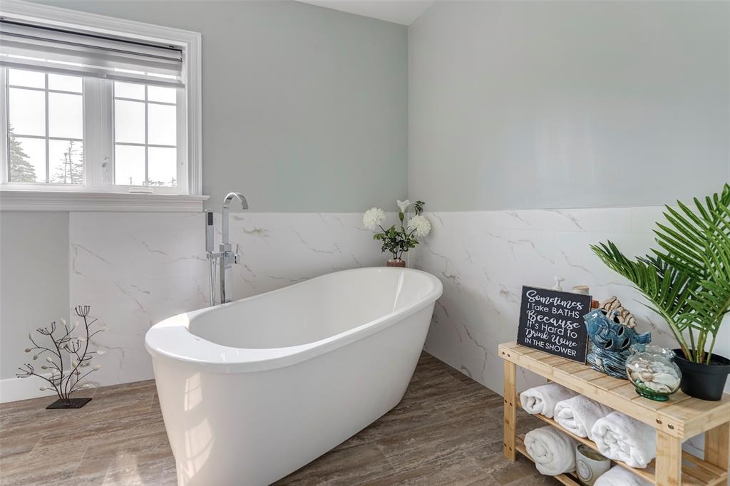 355 ROACHES LINE, ROACHES LINE, Newfoundland, Canada A0A 1W0, ,1 BathroomBathrooms,Residential,For Sale,ROACHES LINE,6072