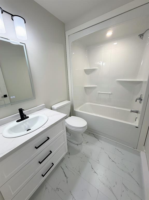 134 SPRUCELAND DRIVE, CLARENVILLE, Newfoundland, Canada A5A 4N9, ,2 BathroomsBathrooms,Residential,For Sale,SPRUCELAND DRIVE,6073